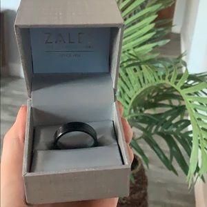 Men’s wedding band